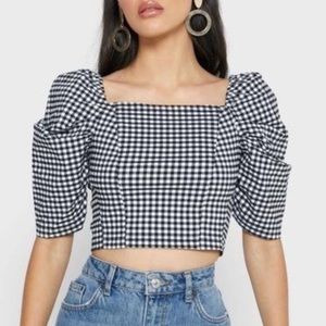 NWOT Topshop Gingham Puff Sleeve Cropped Top. Black+White